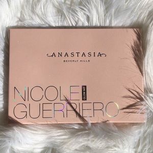 Nicole Guerriero glow kit